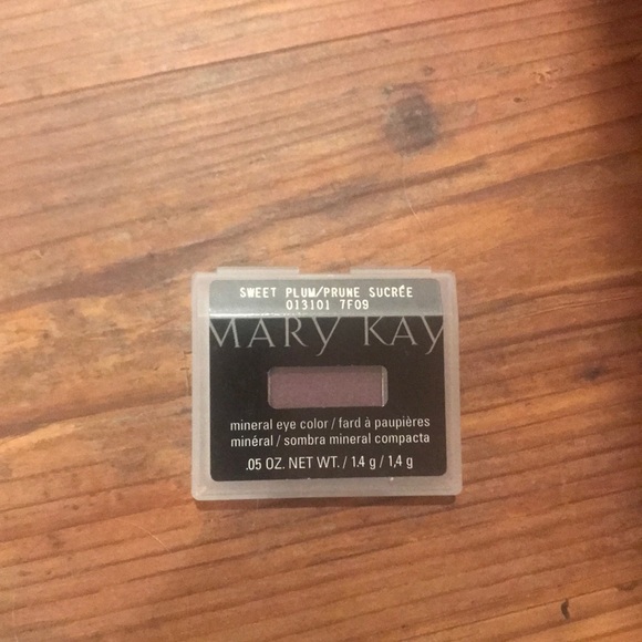 Mary Kay Other - Mary Kay Eye Color | Sweet Plum